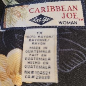 Vintage Caribbean Joe Women Hawaiian style camp shirt in black, size 1X.